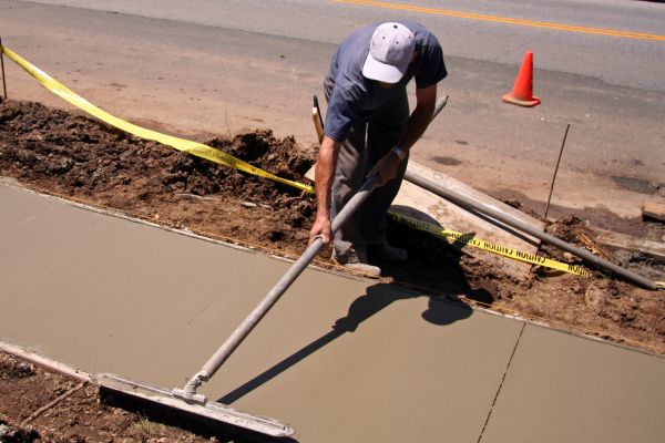 Sidewalk Building in New Albany