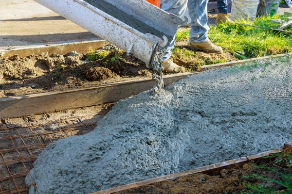 Driveway Concrete Pouring in New Albany
